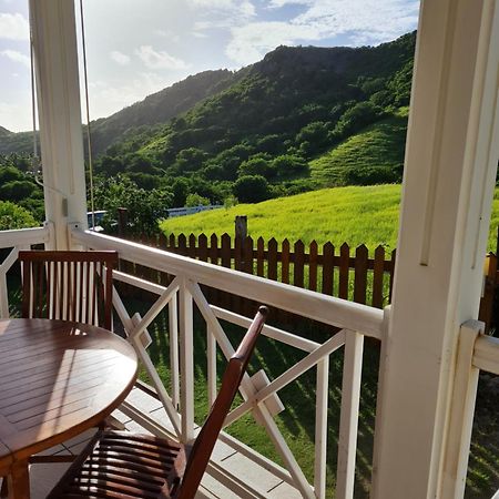 Chez Gisele Et Philippe Villa Terre-De-Haut Rom bilde