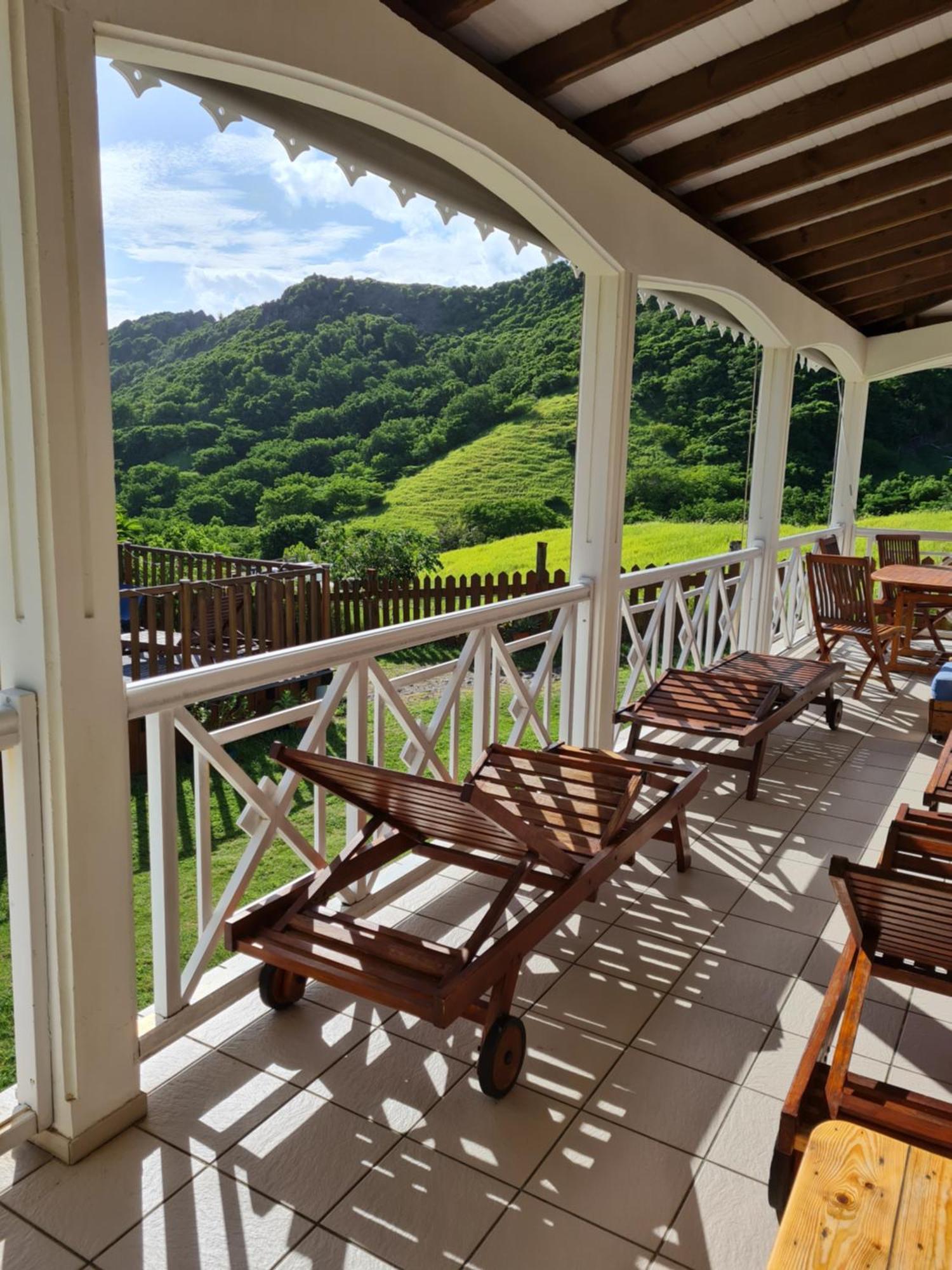 Chez Gisele Et Philippe Villa Terre-De-Haut Rom bilde